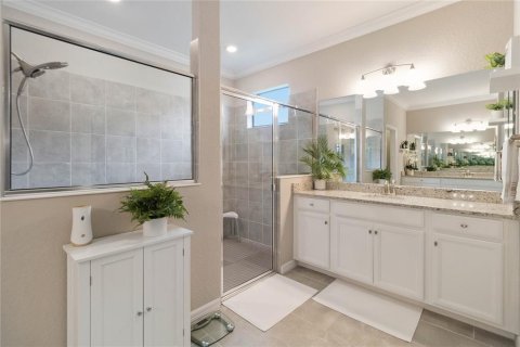 House in Lakewood Ranch, Florida 3 bedrooms, 228.08 sq.m. № 2213215 - photo 9
