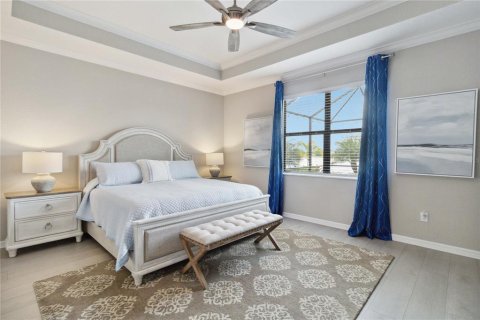 House in Lakewood Ranch, Florida 3 bedrooms, 228.08 sq.m. № 2213215 - photo 8