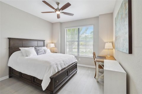 House in Lakewood Ranch, Florida 3 bedrooms, 228.08 sq.m. № 2213215 - photo 11