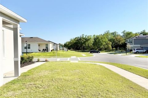 House in Auburndale, Florida 3 bedrooms, 139.91 sq.m. № 2221522 - photo 27
