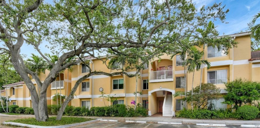 Condominio en Oakland Park, Florida, 2 dormitorios  № 1500430