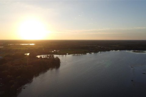 Купить земельный участок в Гроувленд, Флорида № 1521258 - фото 25