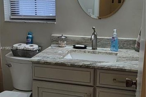 House in LaBelle, Florida 3 bedrooms № 2020774 - photo 15