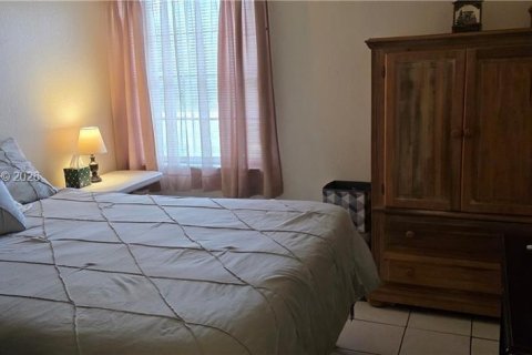 House in LaBelle, Florida 3 bedrooms № 2020774 - photo 13