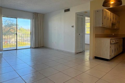 Condominio en venta en Miami, Florida, 1 dormitorio, 60.39 m2 № 2025017 - foto 26