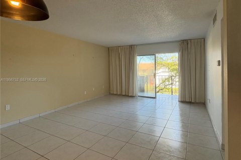 Condominio en venta en Miami, Florida, 1 dormitorio, 60.39 m2 № 2025017 - foto 11