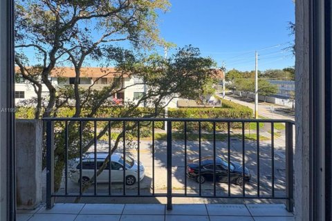 Condominio en venta en Miami, Florida, 1 dormitorio, 60.39 m2 № 2025017 - foto 6