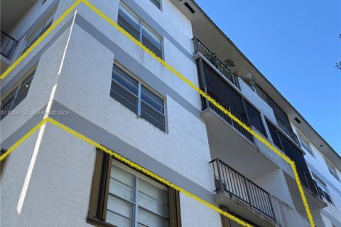 Condominio en venta en Miami, Florida, 1 dormitorio, 60.39 m2 № 2025017 - foto 5