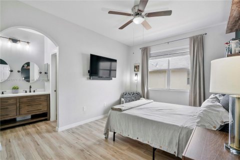 Townhouse in Oakland Park, Florida 2 bedrooms, 132.29 sq.m. № 1830486 - photo 18