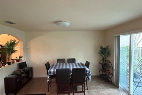 Adosado en venta en Plantation, Florida, 4 dormitorios, 185.06 m2 № 2015758 - foto 9
