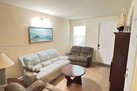 Adosado en venta en Plantation, Florida, 4 dormitorios, 185.06 m2 № 2015758 - foto 8