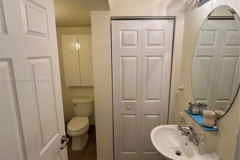 Adosado en venta en Plantation, Florida, 4 dormitorios, 185.06 m2 № 2015758 - foto 10