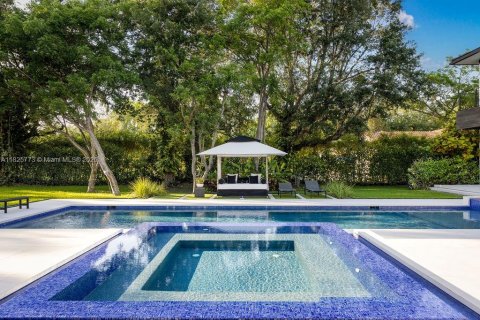 Villa ou maison à vendre à Miami, Floride: 8 chambres, 624.02 m2 № 1937144 - photo 22
