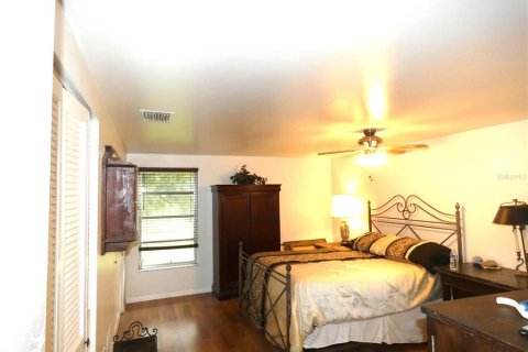 House in Port Richey, Florida 2 bedrooms, 140.28 sq.m. № 1894115 - photo 27