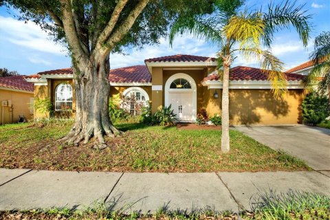 Villa ou maison à Brandon, Floride 5 chambres, 215.63 m2 № 2279920