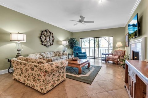 Condo in Cortez, Florida, 2 bedrooms № 2212476 - photo 15