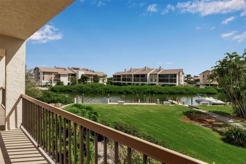 Condo in Cortez, Florida, 2 bedrooms № 2212476 - photo 26