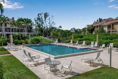 Condo in Cortez, Florida, 2 bedrooms № 2212476 - photo 30