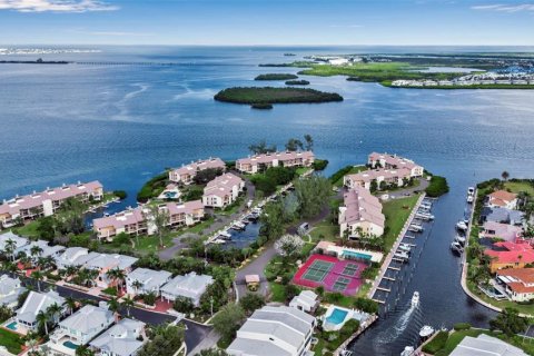 Condo in Cortez, Florida, 2 bedrooms № 2212476 - photo 2