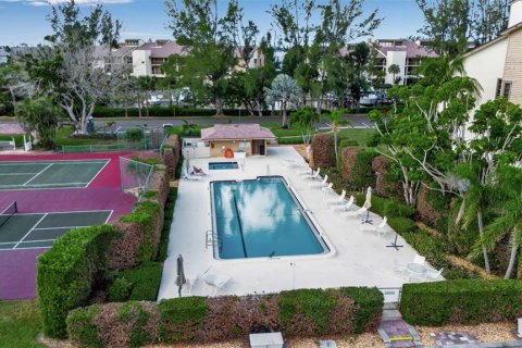 Condo in Cortez, Florida, 2 bedrooms № 2212476 - photo 29