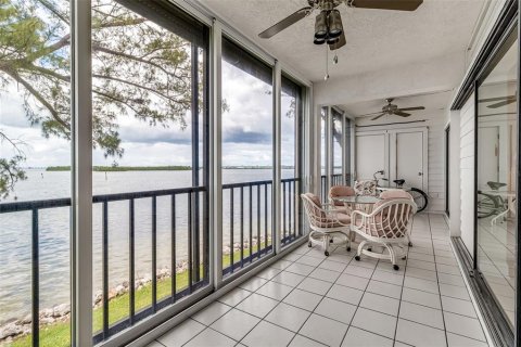 Condo in Cortez, Florida, 2 bedrooms № 2212476 - photo 17