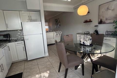 Снять в аренду кондоминиум в Майами-Бич, Флорида 1 спальня, 70.88м2, № 1946056 - фото 11