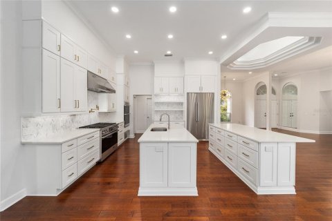 House in Gainesville, Florida 5 bedrooms, 327.48 sq.m. № 1354114 - photo 20