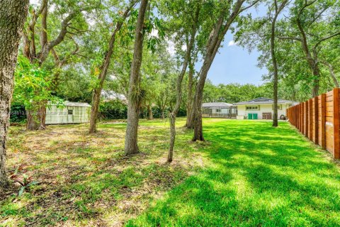 Casa en venta en Pinecrest, Florida, 5 dormitorios, 248.05 m2 № 1880251 - foto 30