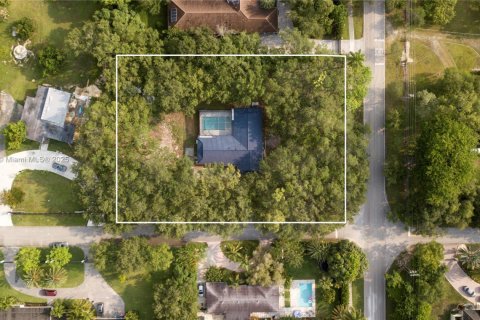 Casa en venta en Pinecrest, Florida, 5 dormitorios, 248.05 m2 № 1880251 - foto 3