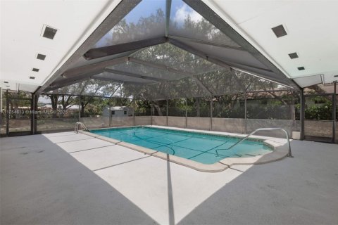 Casa en venta en Pinecrest, Florida, 5 dormitorios, 248.05 m2 № 1880251 - foto 18