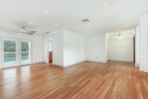 Casa en venta en Pinecrest, Florida, 5 dormitorios, 248.05 m2 № 1880251 - foto 23
