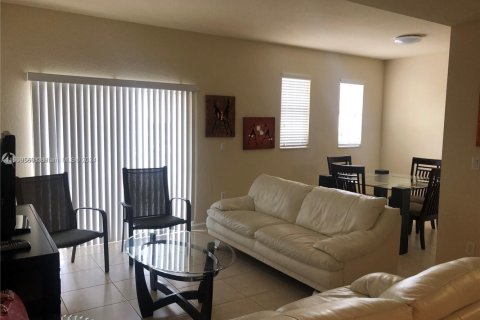 Copropriété à vendre à Doral, Floride: 3 chambres, 116.69 m2 № 1979831 - photo 8