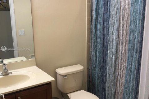 Copropriété à vendre à Doral, Floride: 3 chambres, 116.69 m2 № 1979831 - photo 1