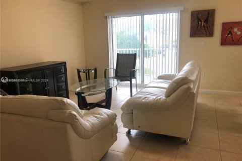Copropriété à vendre à Doral, Floride: 3 chambres, 116.69 m2 № 1979831 - photo 9