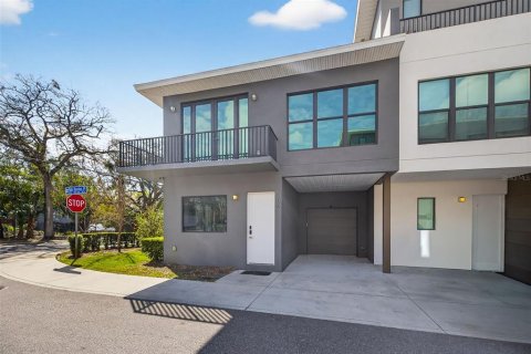 Touwnhouse à Tampa, Floride 3 chambres, 144.74 m2 № 2122146