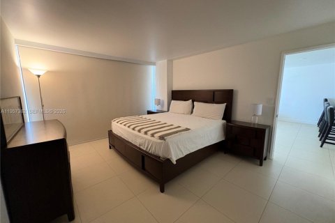 Copropriété à louer à Miami, Floride: 1 chambre, 98.1 m2 № 2024569 - photo 14