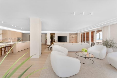 Купить кондоминиум в Майами-Бич, Флорида 4 спальни, 375.23м2, № 2021134 - фото 18