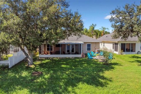 House in Wesley Chapel, Florida 4 bedrooms, 143.44 sq.m. № 2418893 - photo 22