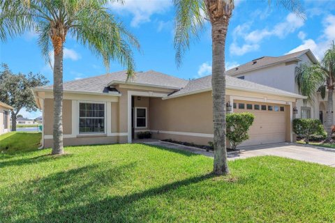 House in Wesley Chapel, Florida 4 bedrooms, 143.44 sq.m. № 2418893 - photo 6