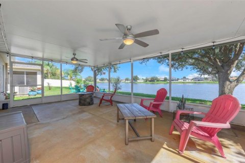 House in Wesley Chapel, Florida 4 bedrooms, 143.44 sq.m. № 2418893 - photo 14