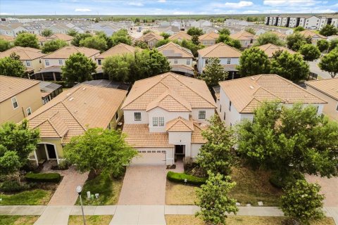 House in Davenport, Florida 7 bedrooms, 334.82 sq.m. № 2099542 - photo 8