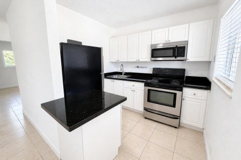 Appartement à Fort Lauderdale, Floride 2 chambres, 74.32 m2 № 2182495