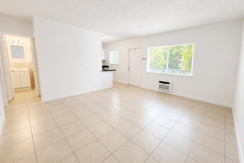 Appartement à louer à Fort Lauderdale, Floride: 2 chambres, 74.32 m2 № 2182495 - photo 7
