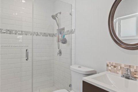 Casa en venta en Miami, Florida, 4 dormitorios, 160.91 m2 № 1750431 - foto 29