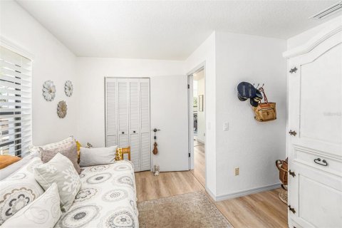 House in Hudson, Florida 4 bedrooms, 174.47 sq.m. № 1650466 - photo 15