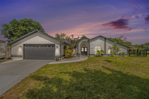 House in Hudson, Florida 4 bedrooms, 174.47 sq.m. № 1650466 - photo 2