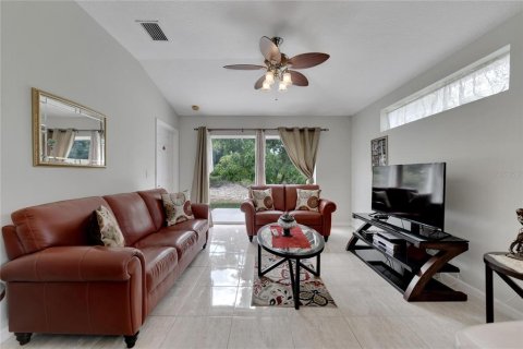 Casa en venta en New Port Richey, Florida, 2 dormitorios, 105.72 m2 № 1856329 - foto 4