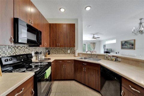 Casa en venta en New Port Richey, Florida, 2 dormitorios, 105.72 m2 № 1856329 - foto 5