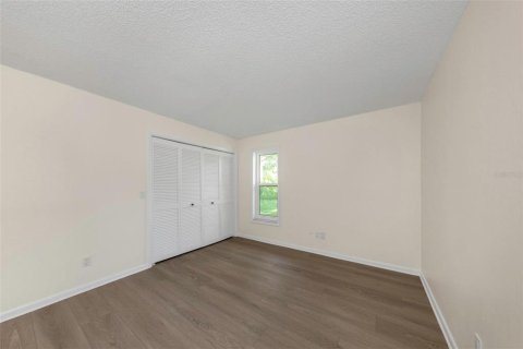 House in Dunedin, Florida 3 bedrooms, 170.48 sq.m. № 2428737 - photo 21