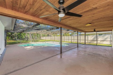 House in Dunedin, Florida 3 bedrooms, 170.48 sq.m. № 2428737 - photo 5